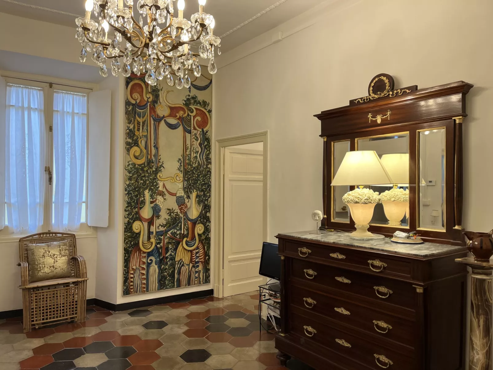 Torre Antica-Inside