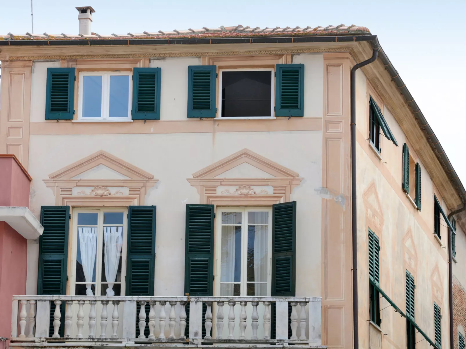 Torre Antica-Outside