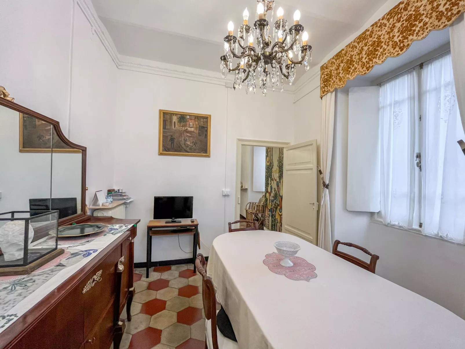 Torre Antica-Inside