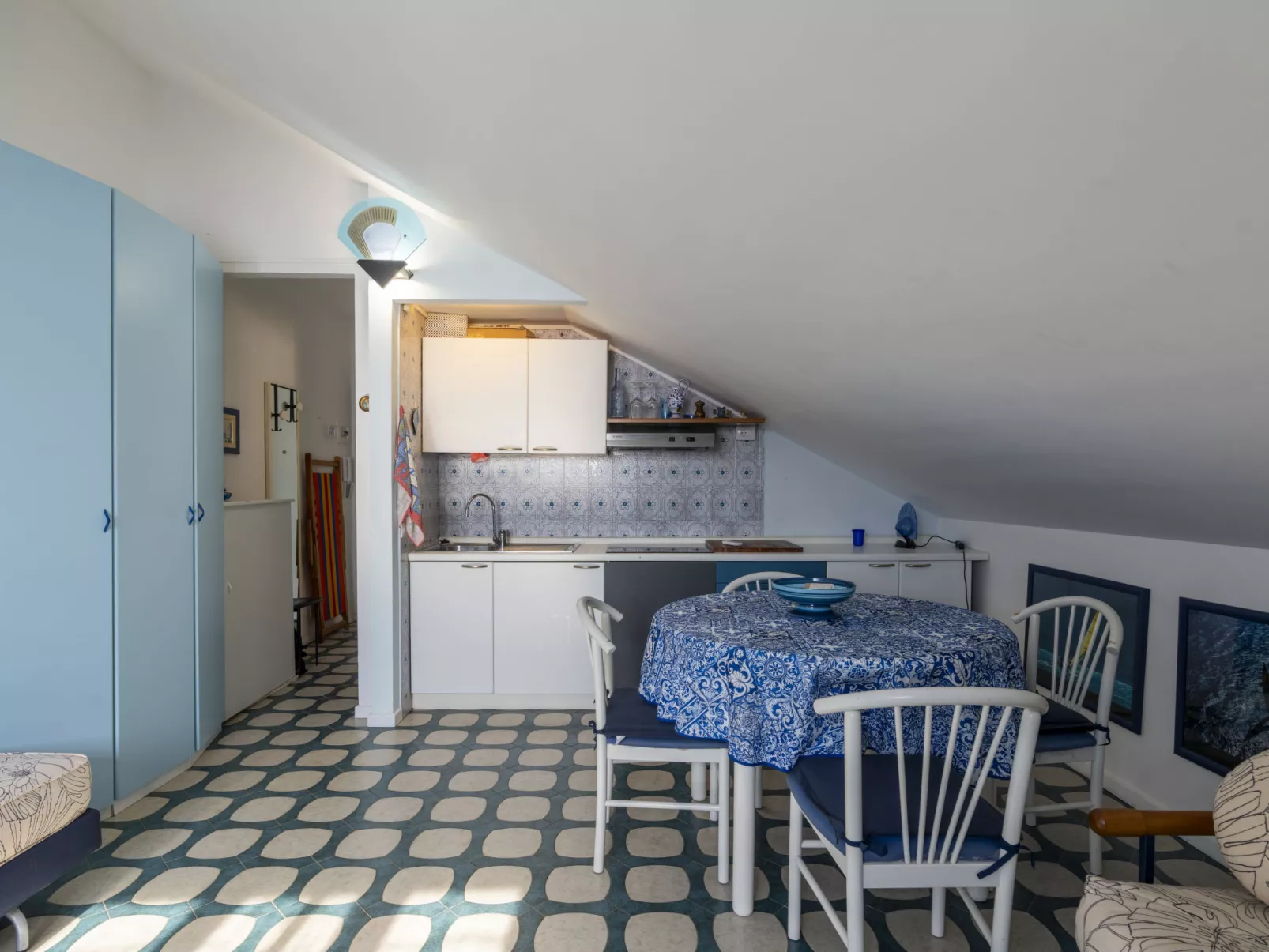 Attic Beach-Inside