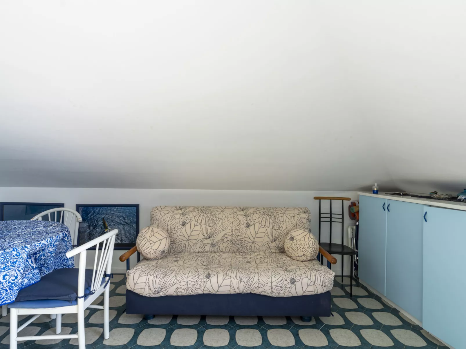 Attic Beach-Inside