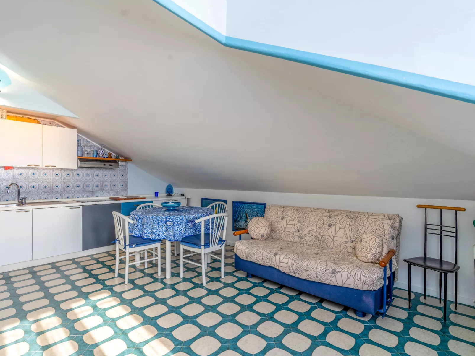 Attic Beach-Inside