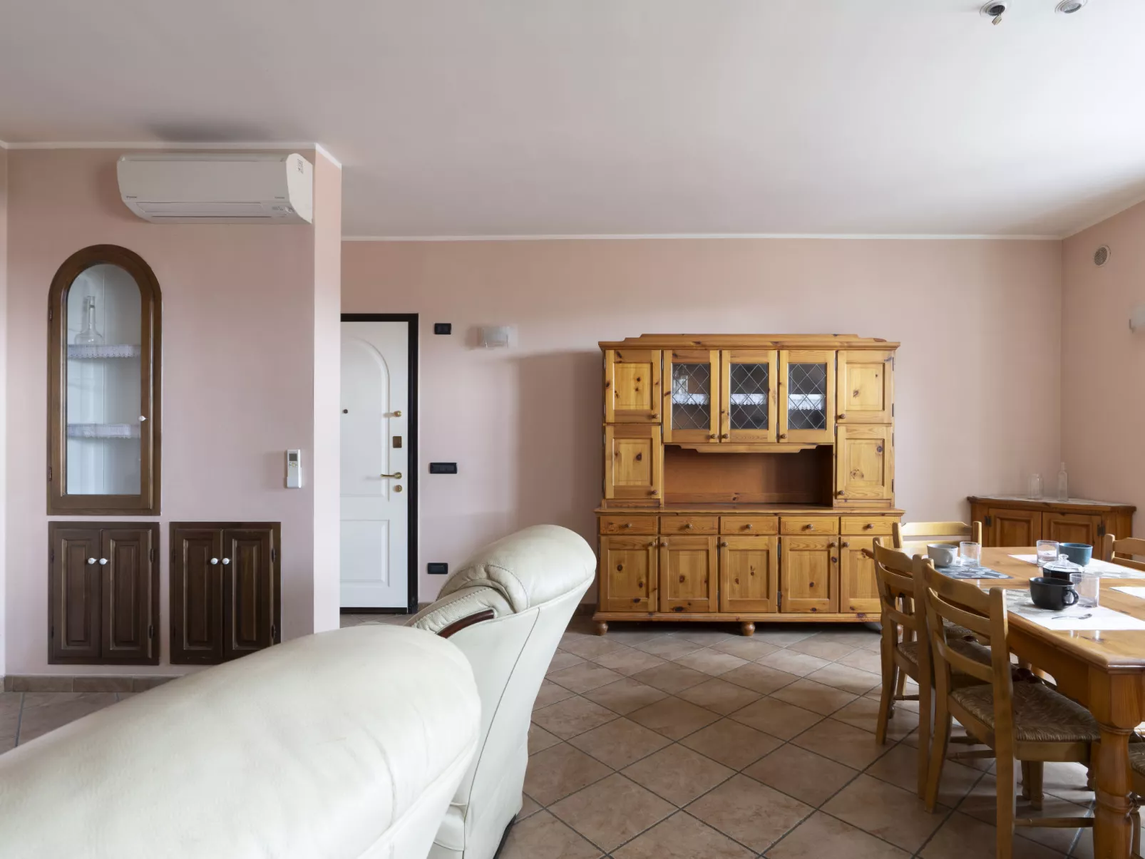 Villa Fontana Vecchia-Inside