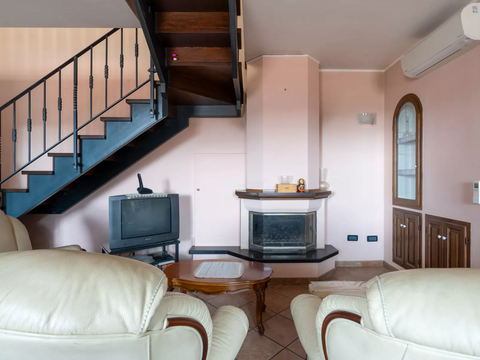 Villa Fontana Vecchia-Inside