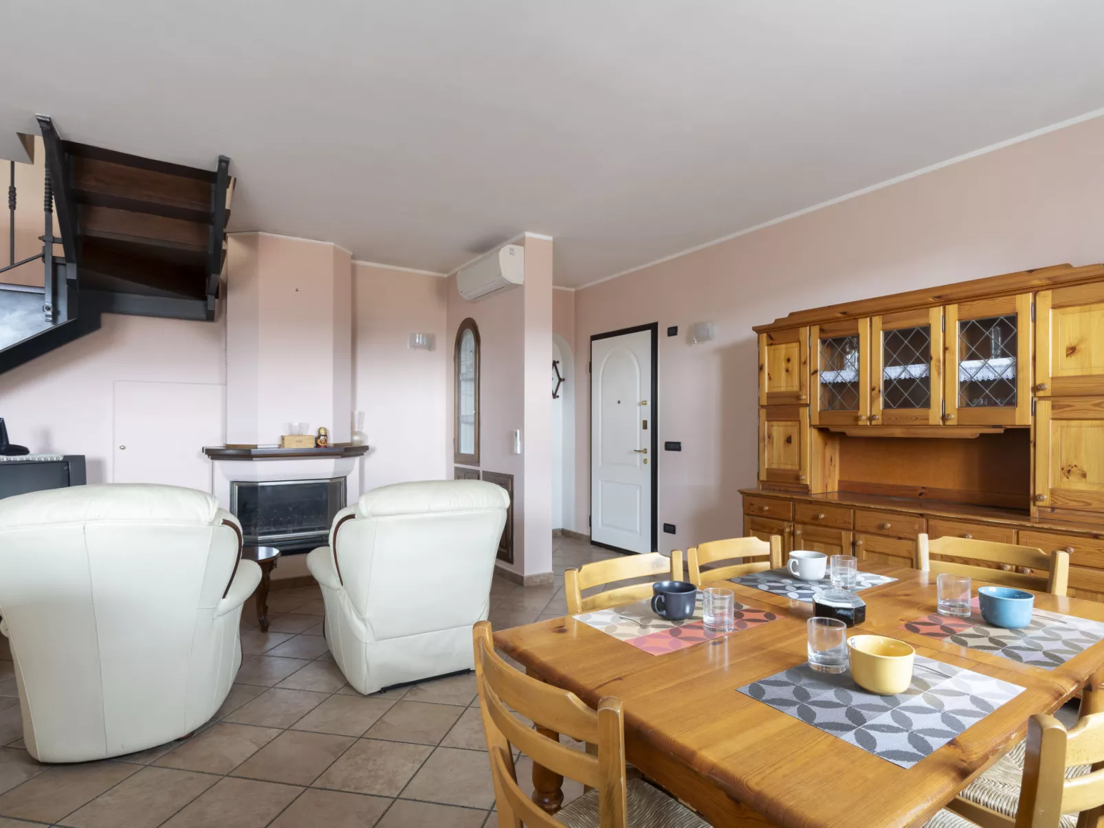Villa Fontana Vecchia-Inside