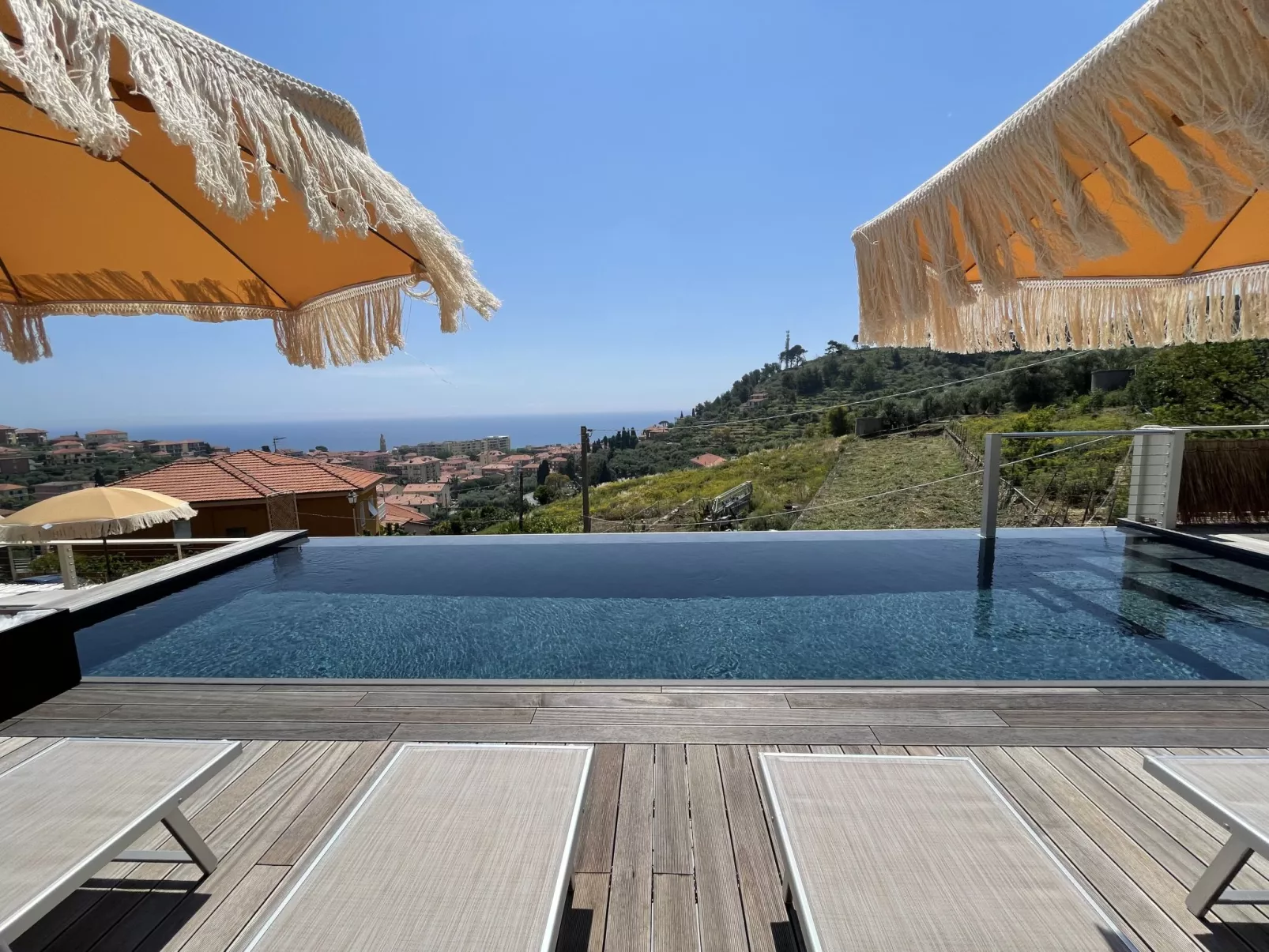 Casa Mia 5-Outside