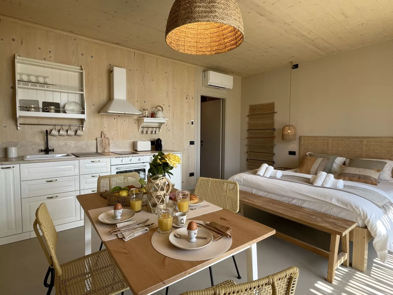 Casa Mia 4-Inside