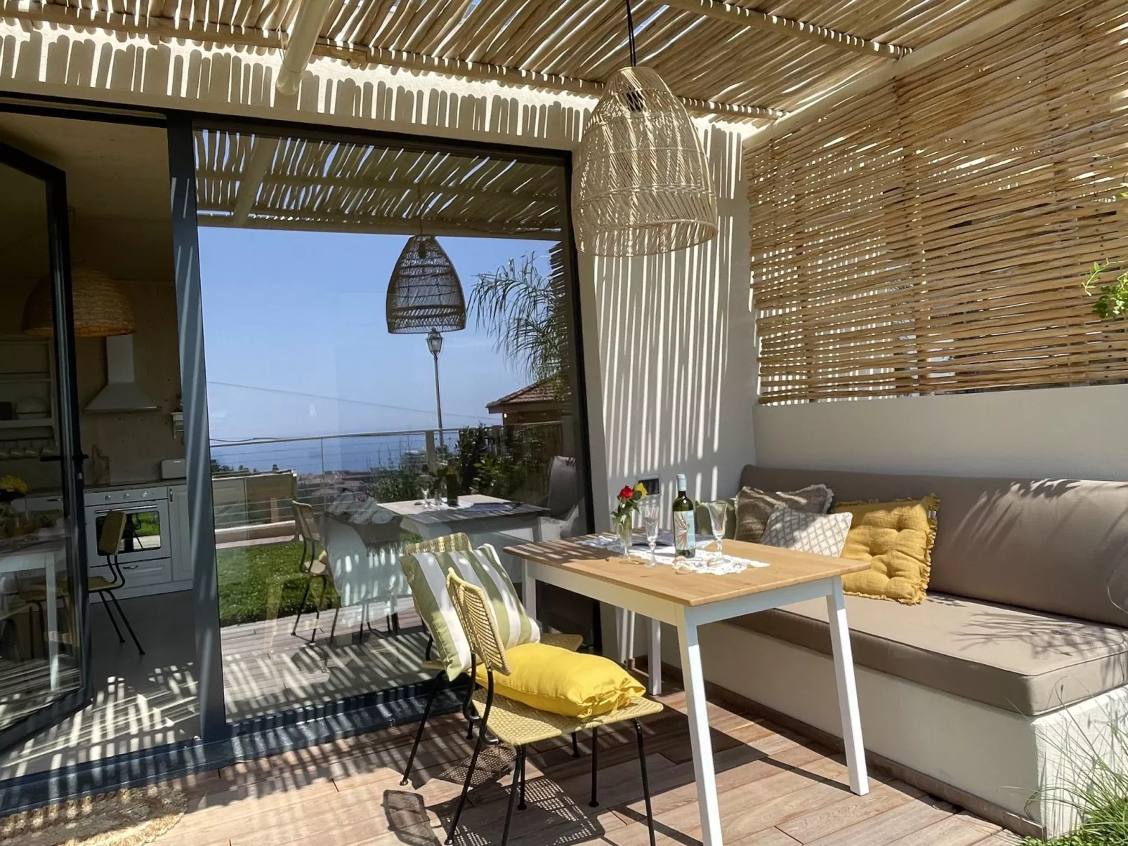 Casa Mia 4-Outside