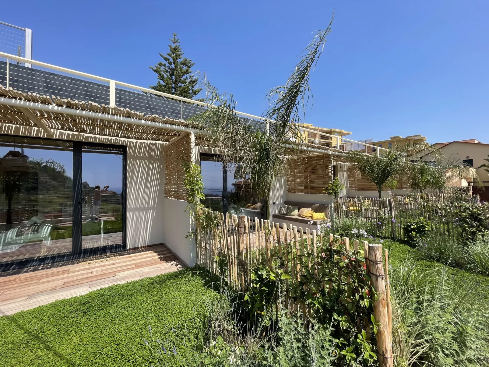 Casa Mia 4-Outside
