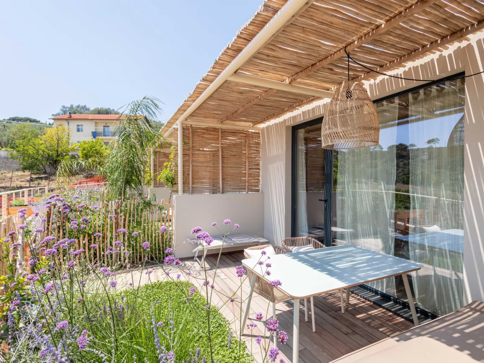 Casa Mia 4-Outside