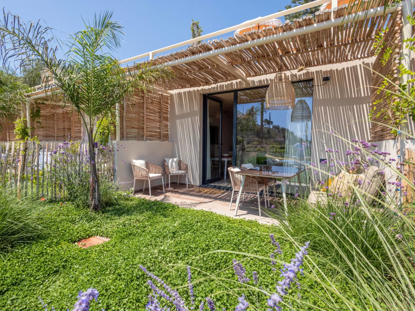 Casa Mia 4-Outside