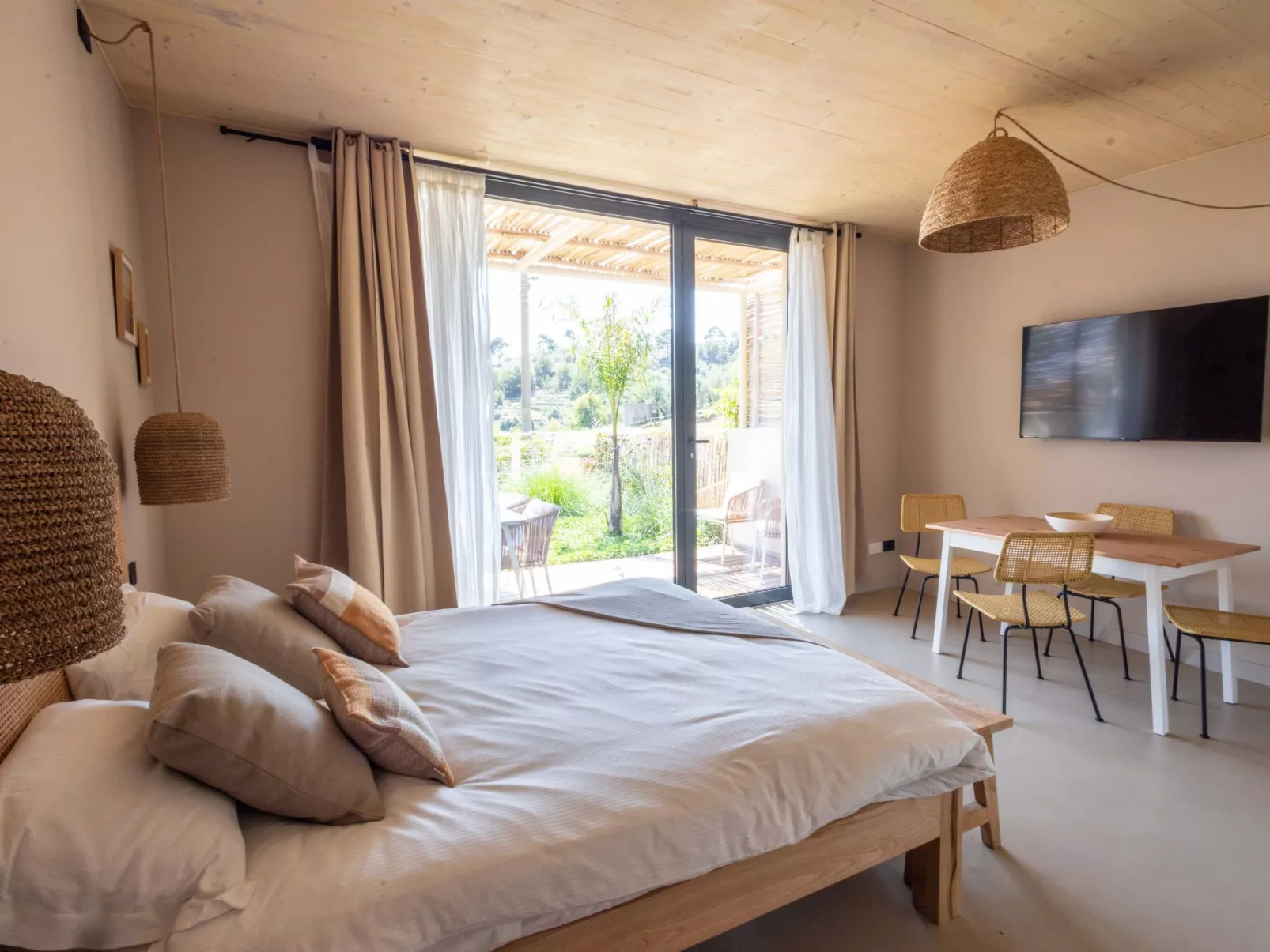Casa Mia 4-Inside