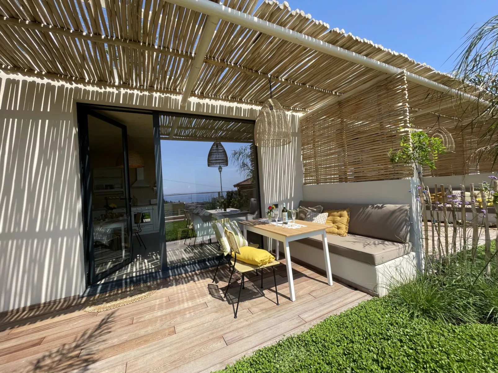Casa Mia 3-Outside