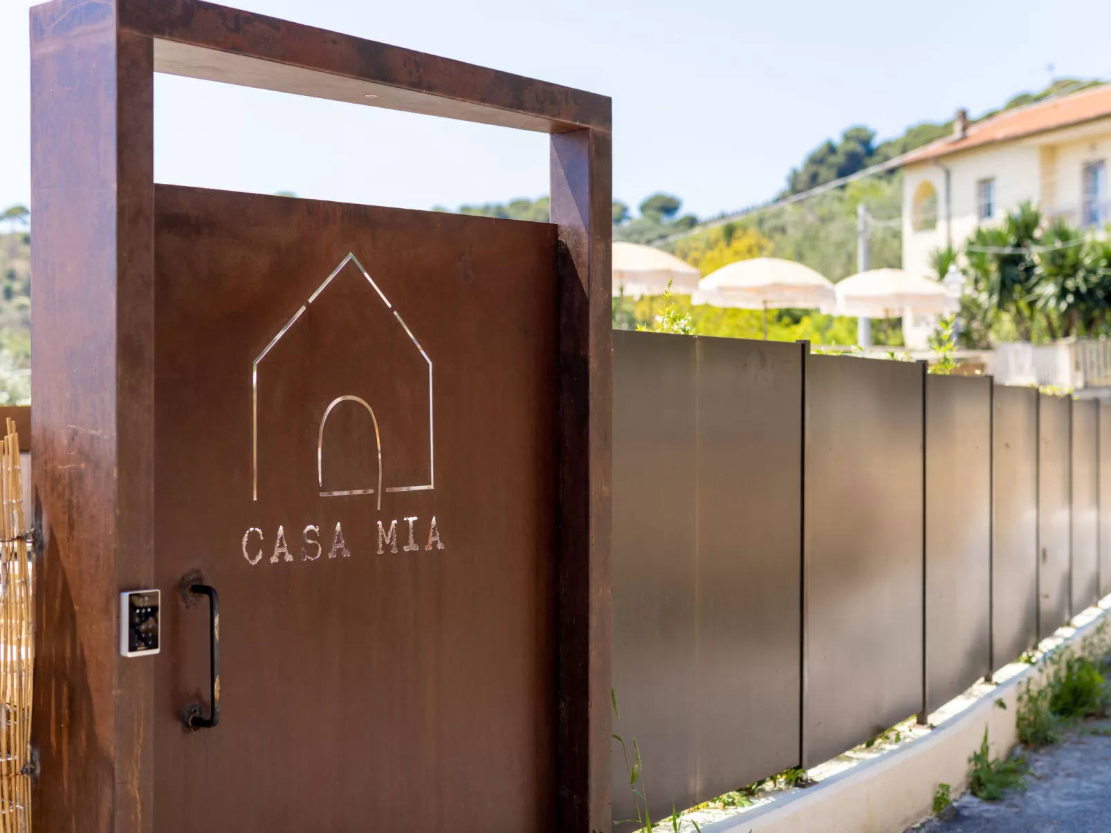 Casa Mia 3-Outside