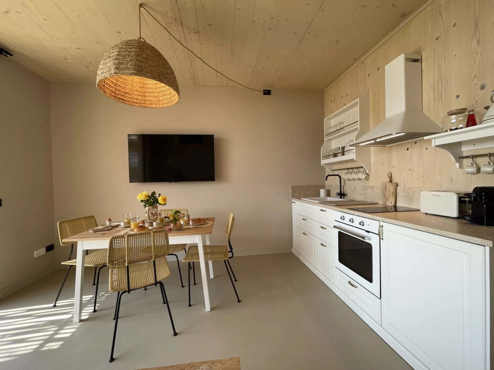 Casa Mia 2-Inside