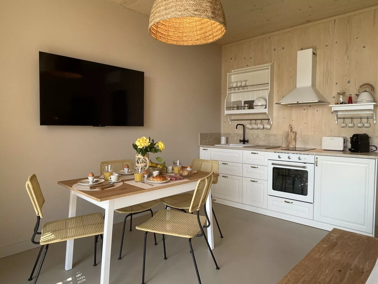 Casa Mia 2-Inside