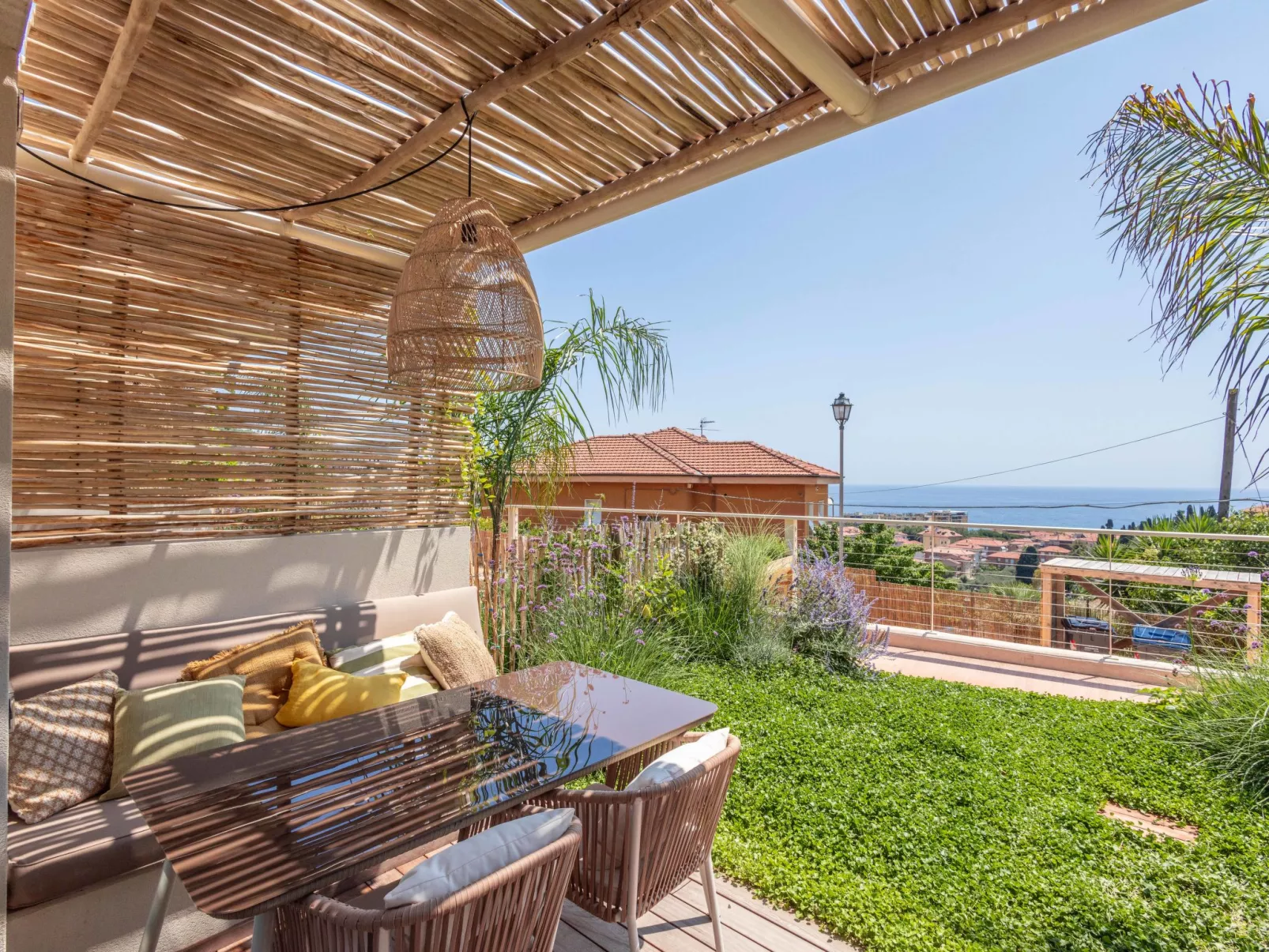 Casa Mia 2-Outside
