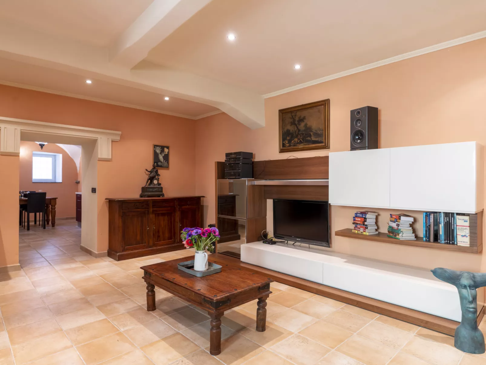 Casa Derna-Inside