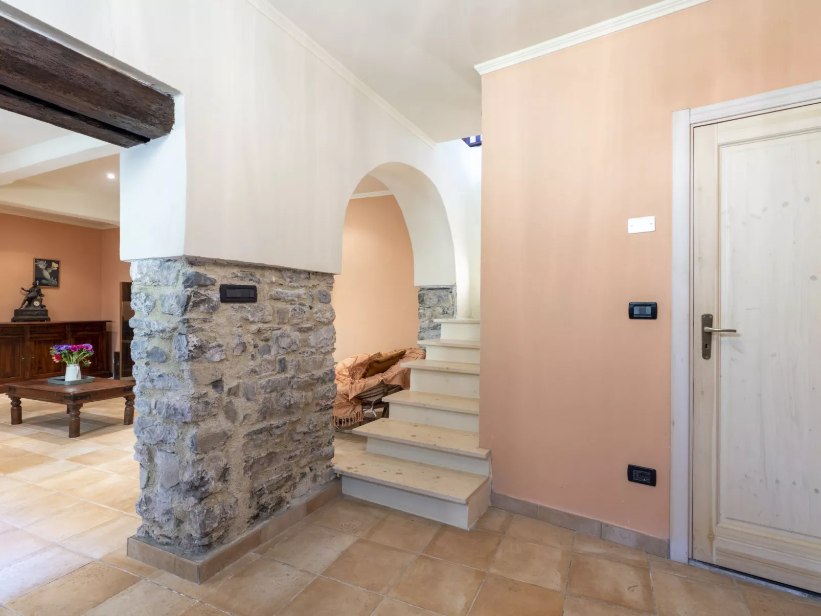 Casa Derna-Inside