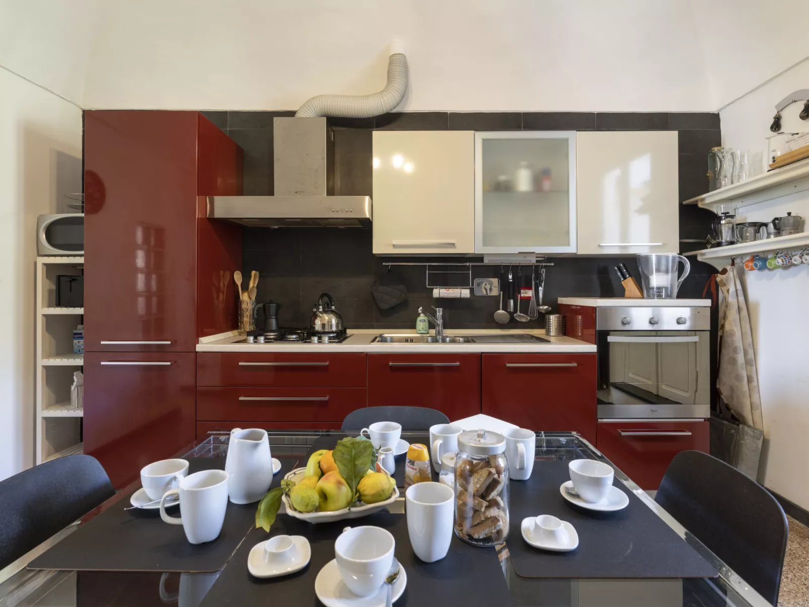 Raineri House-Inside