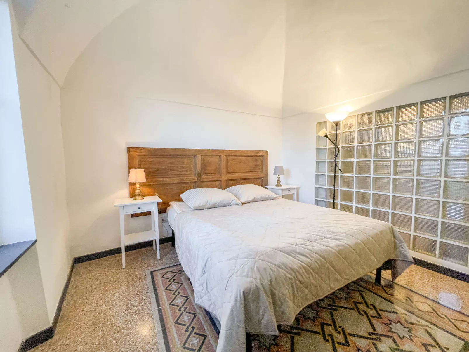 Raineri House-Inside