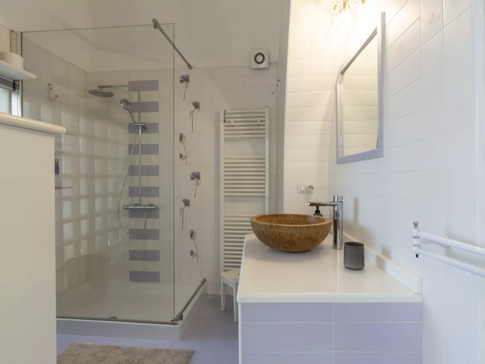 Raineri House-Inside