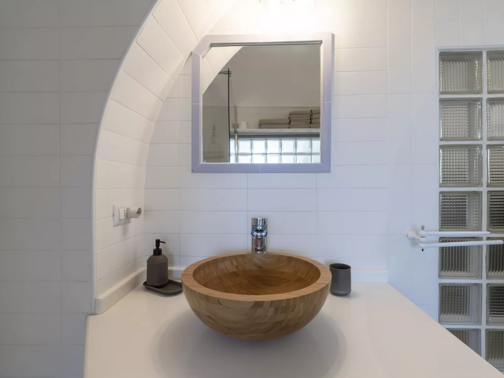 Raineri House-Inside