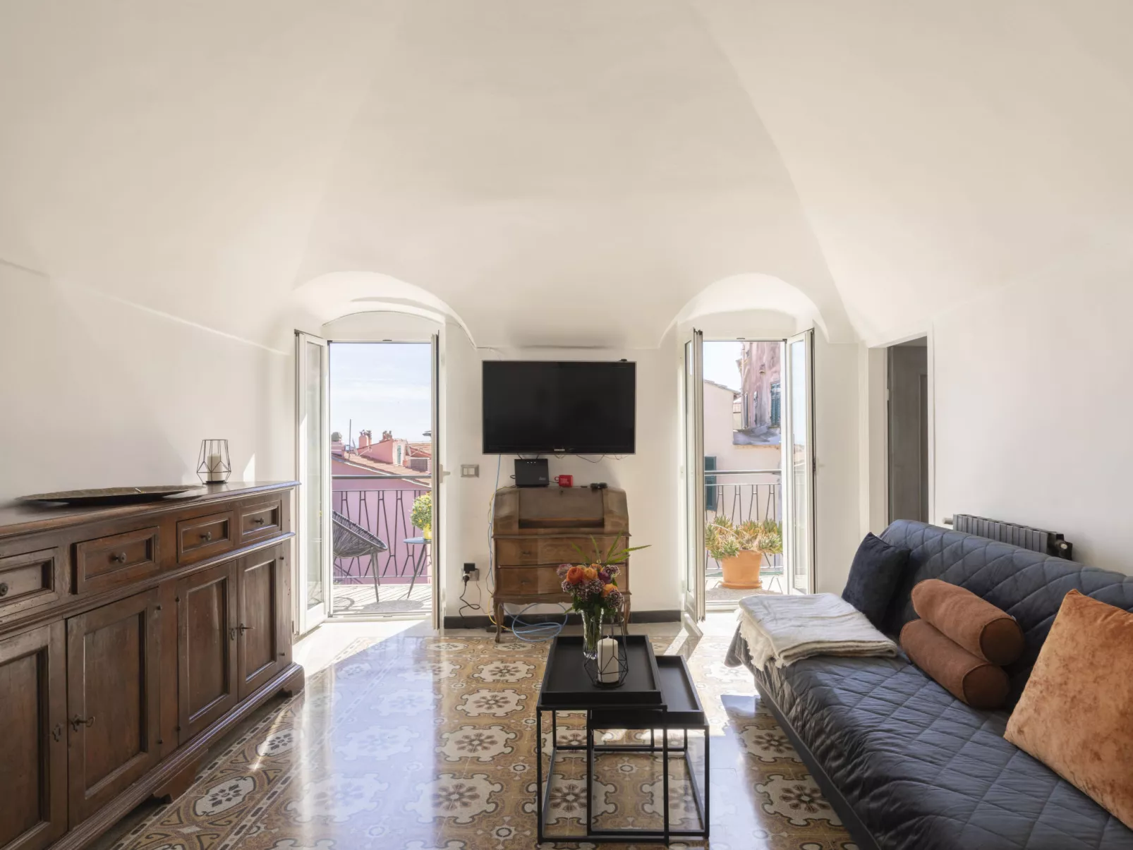 Raineri House-Inside