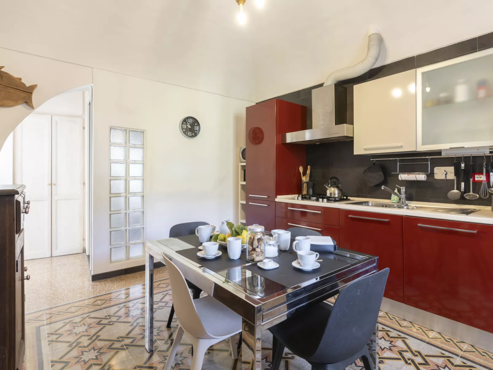 Raineri House-Inside