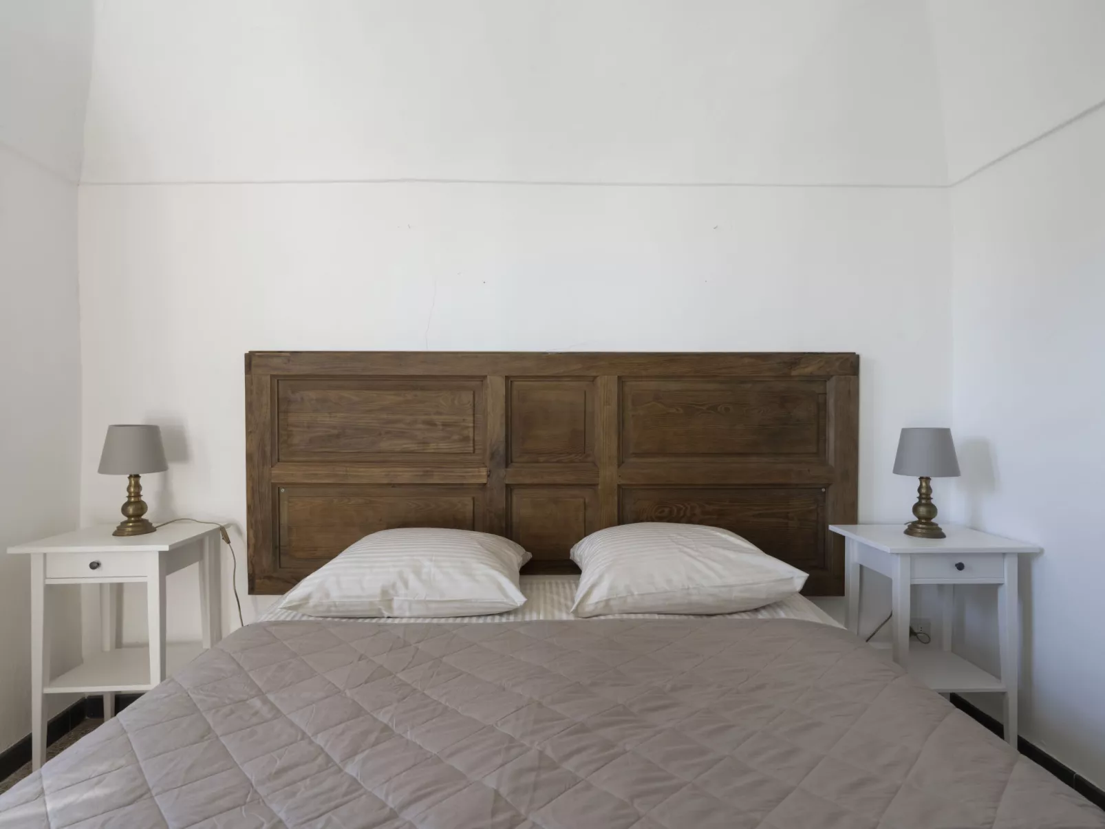 Raineri House-Inside