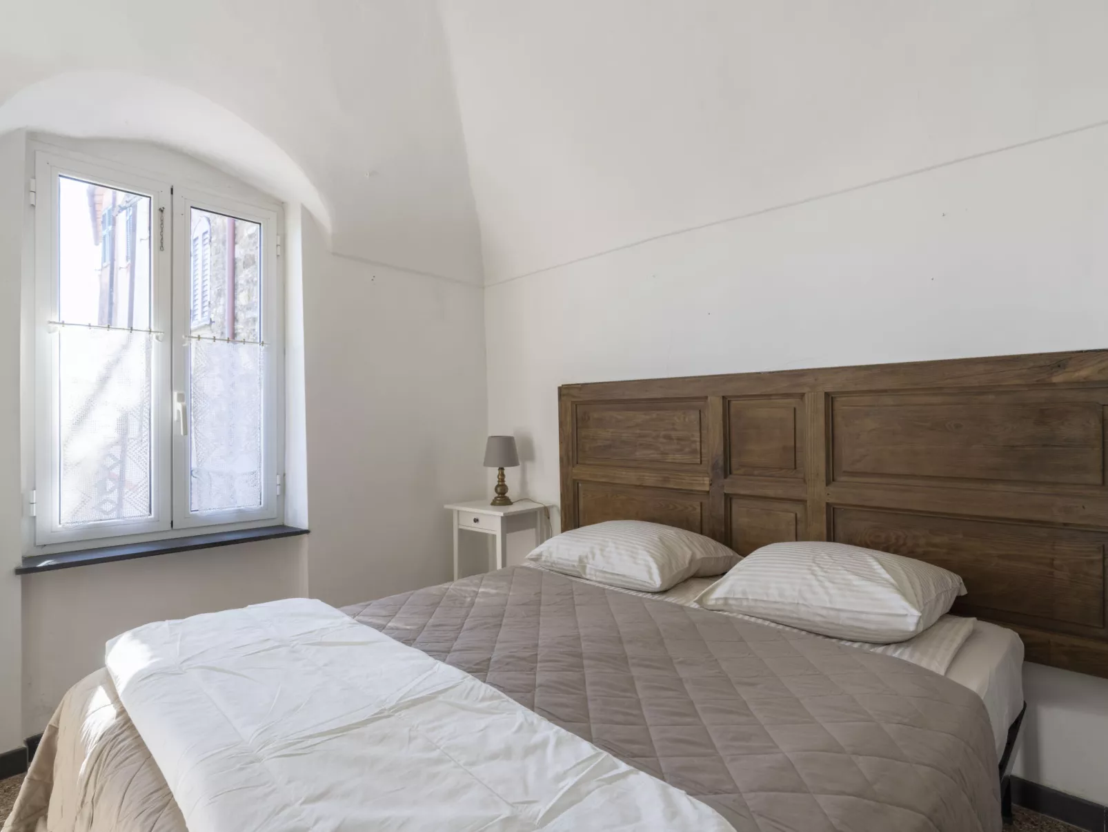 Raineri House-Inside
