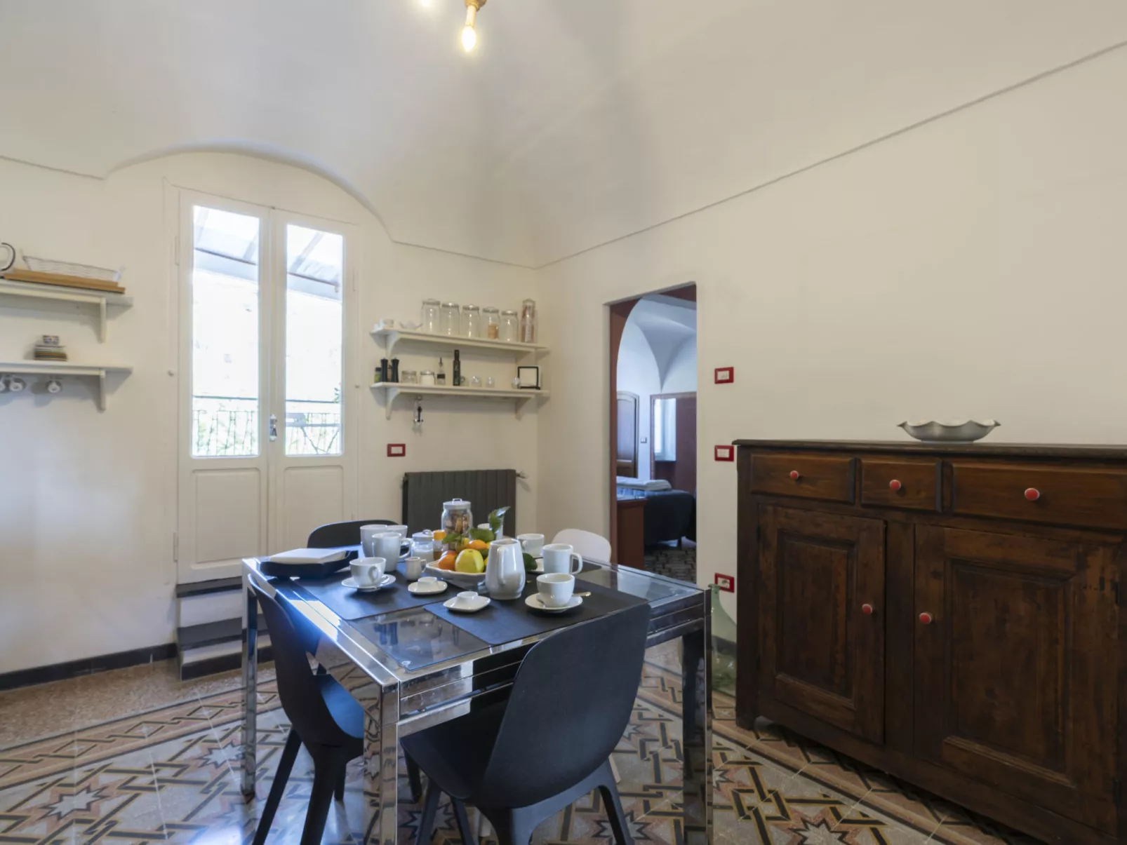 Raineri House-Inside