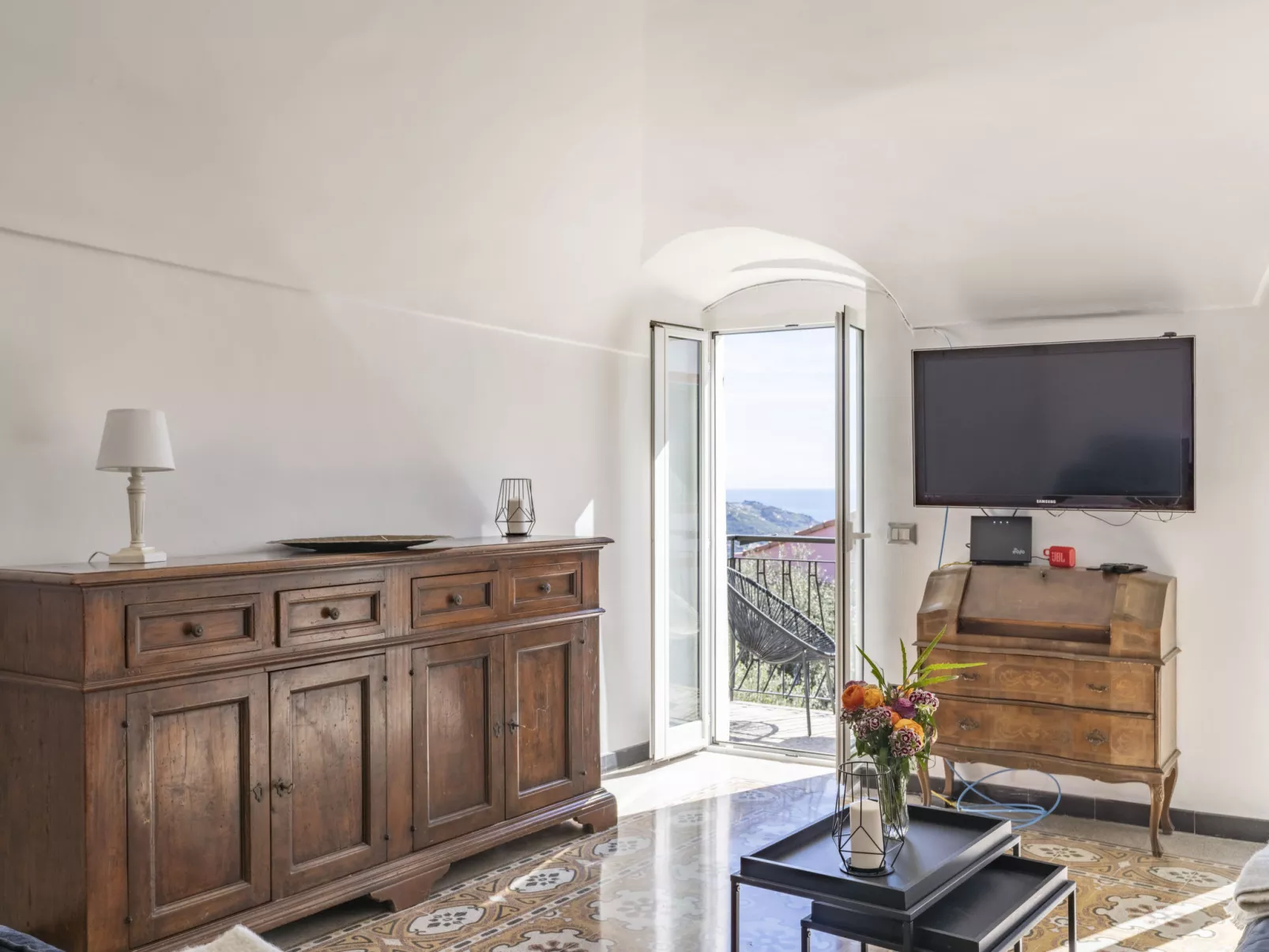 Raineri House-Inside