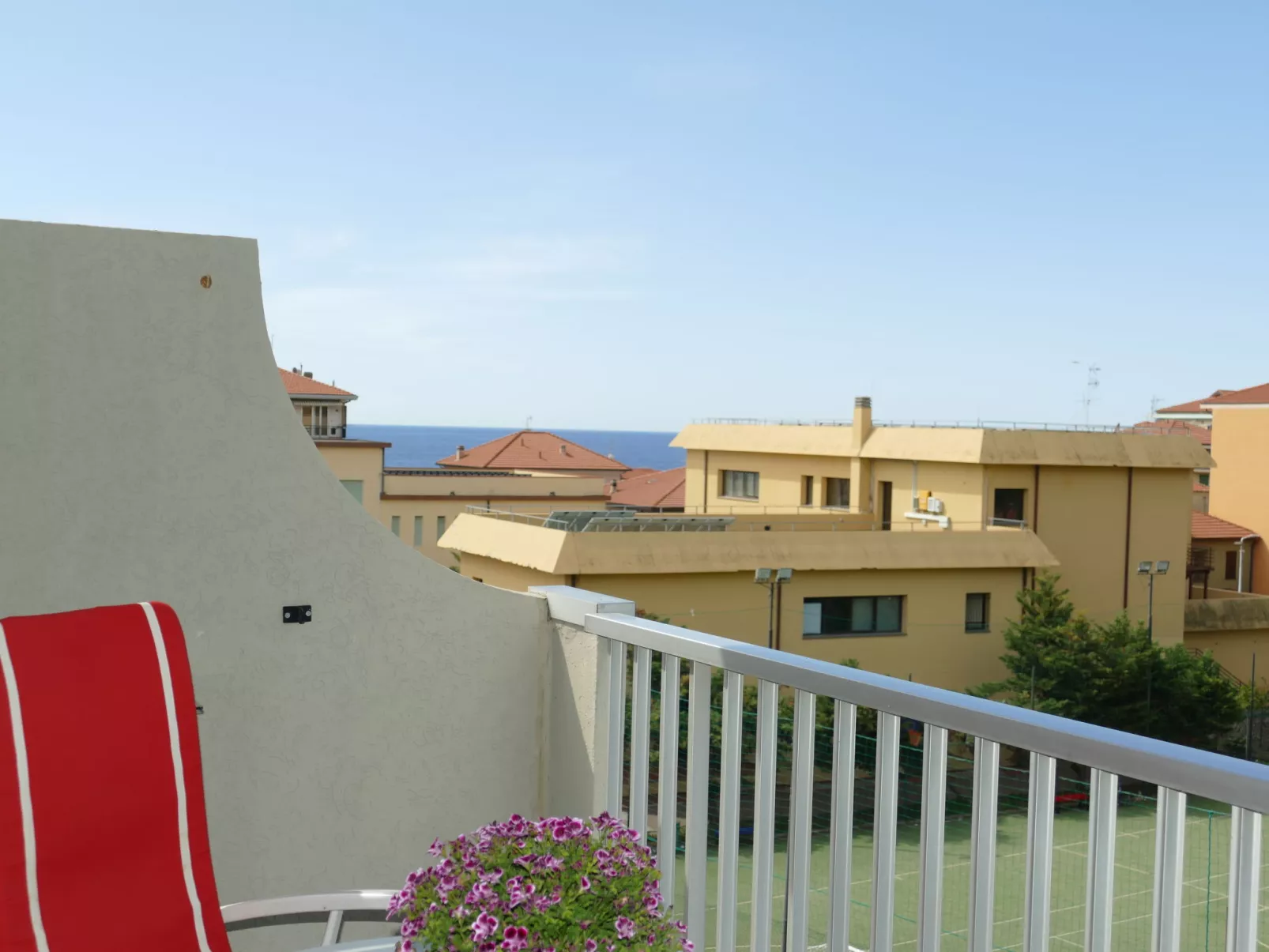 Home Sweet Home-Dehors