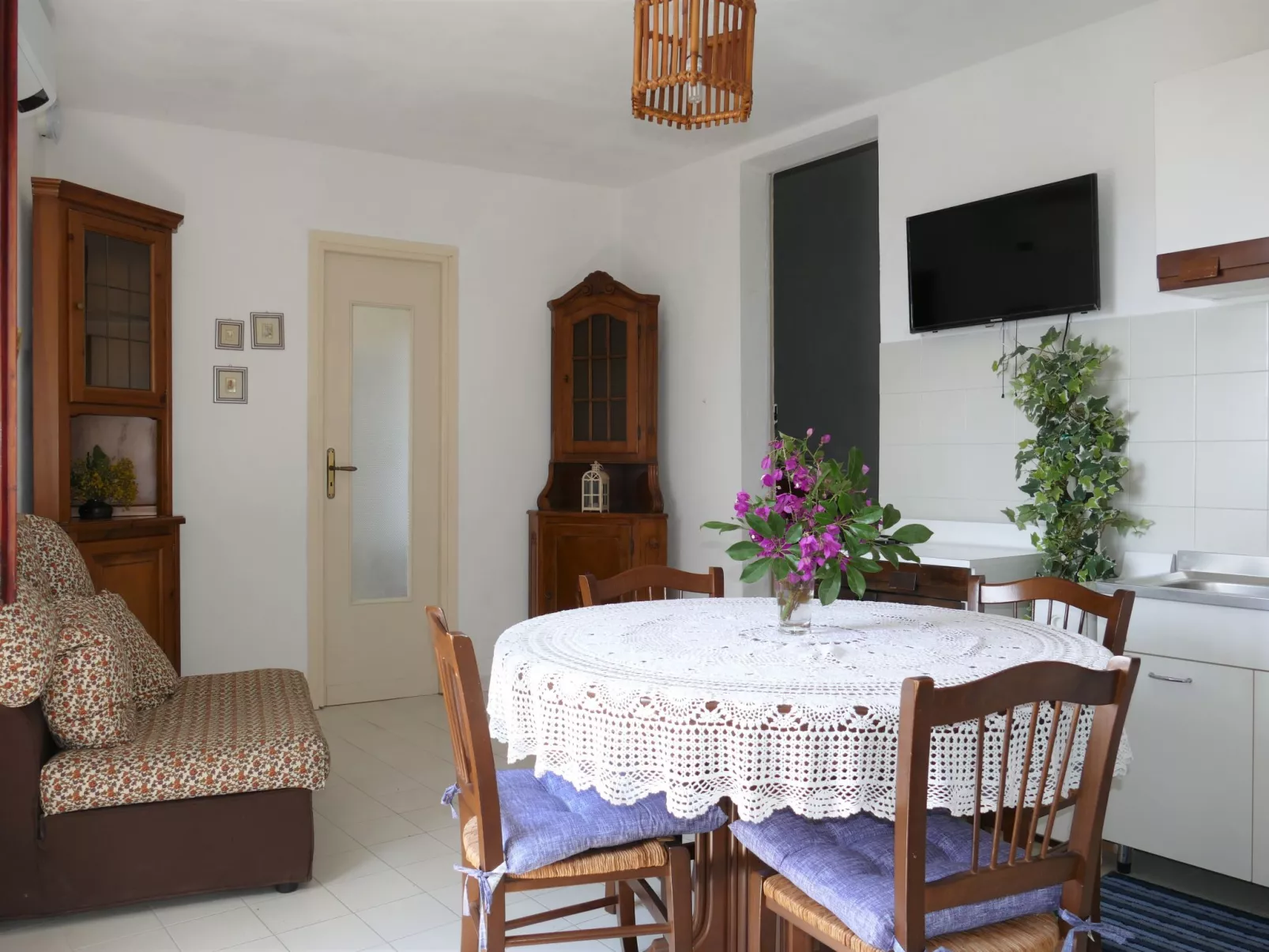 Casetta in campagna-Inside