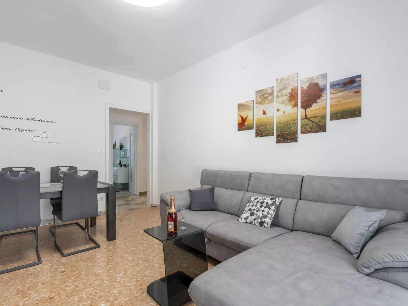 Giardino al Mare-Inside