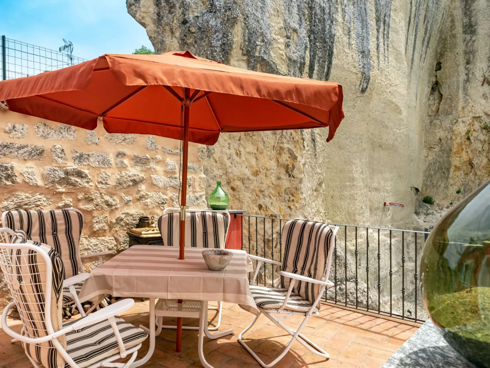 La Tartufa-Dehors