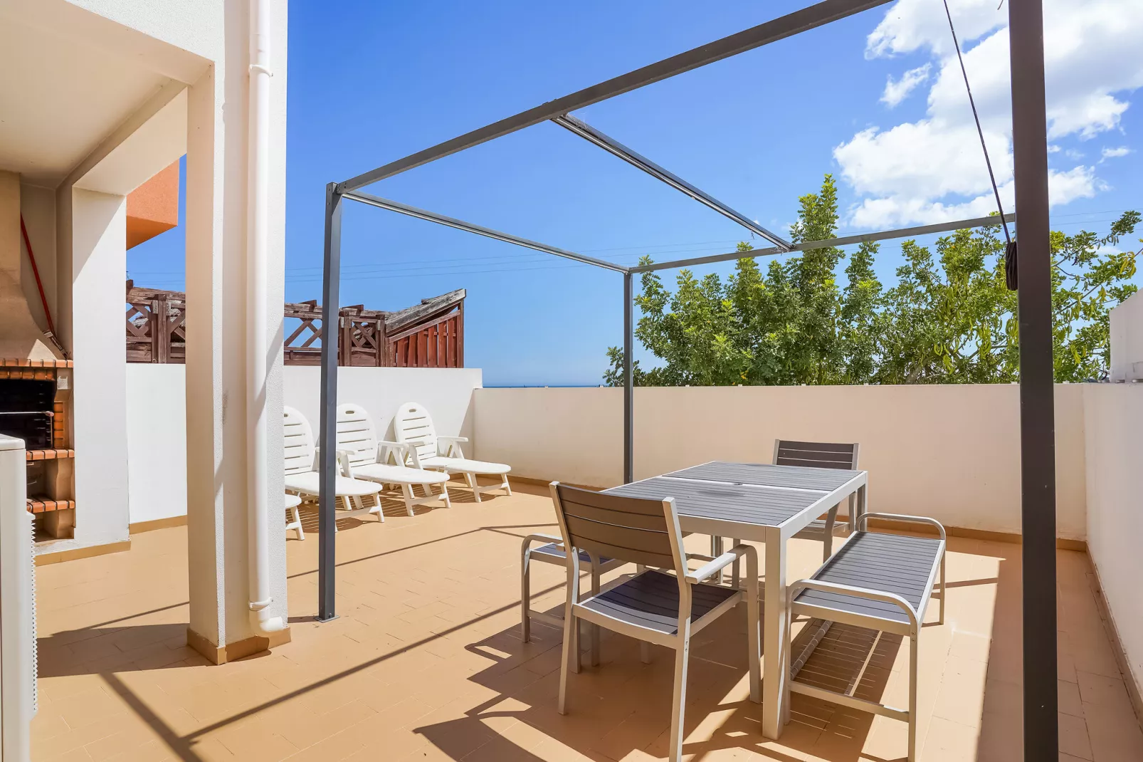 Caracol-Terrace balcony