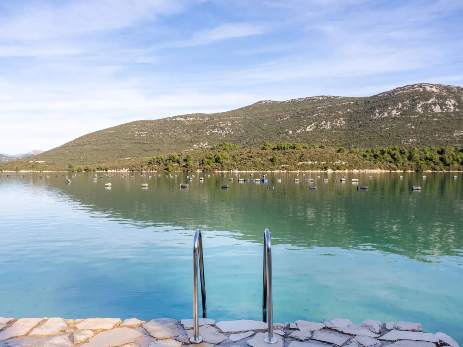 Waterfront Oasis-Outside