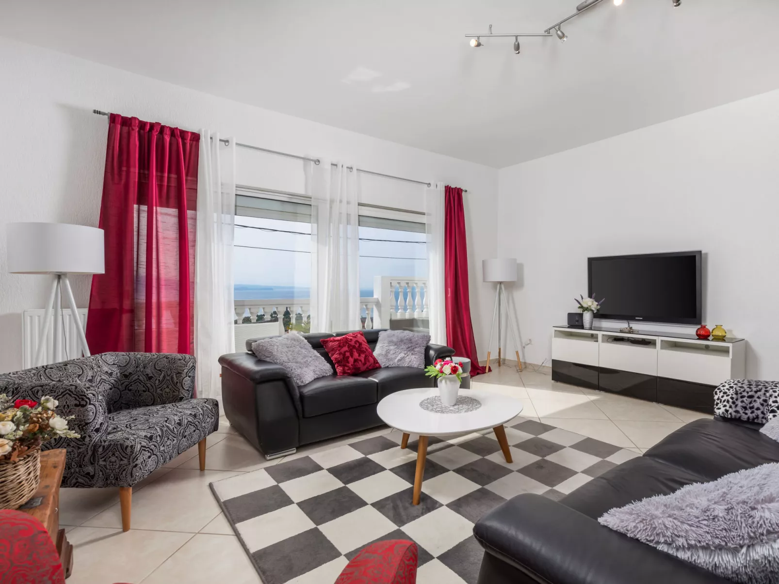 Villa sunset view-Inside