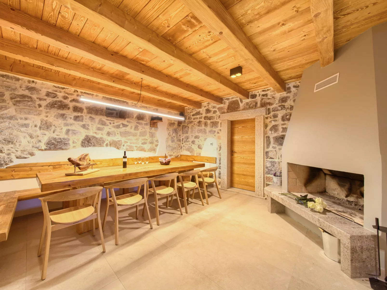 Jerini Estate-Inside