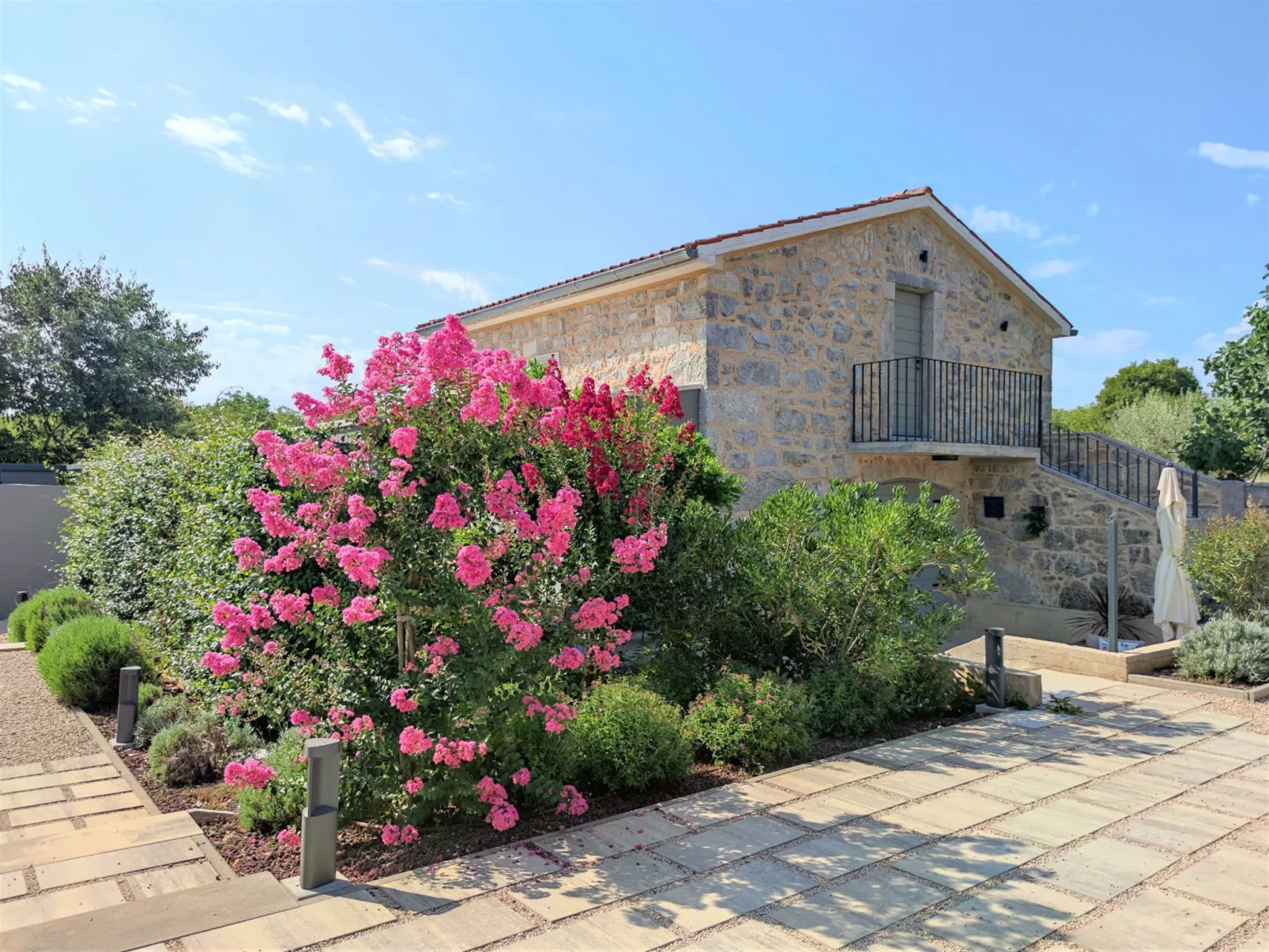 Jerini Estate-Outside