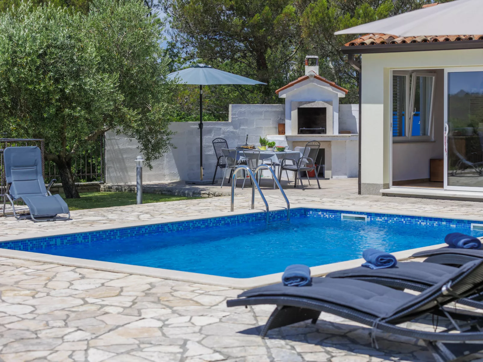Villa Dina-Dehors