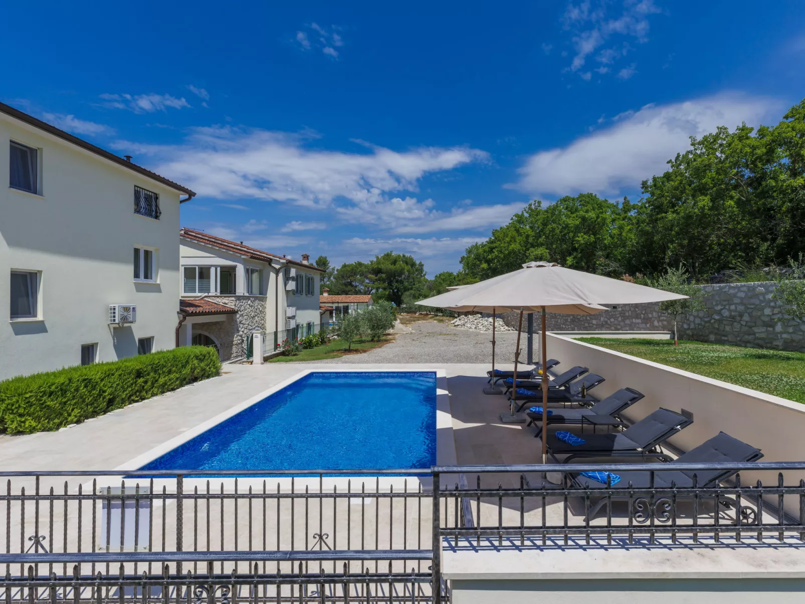Villa Camellia-Draußen
