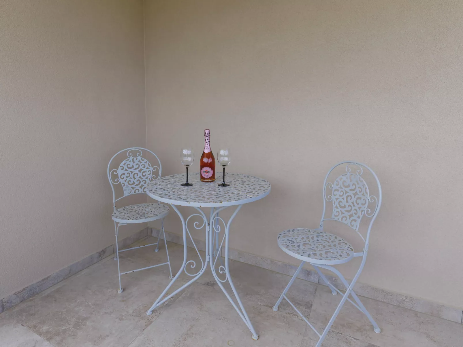 Villa Karlo-Outside