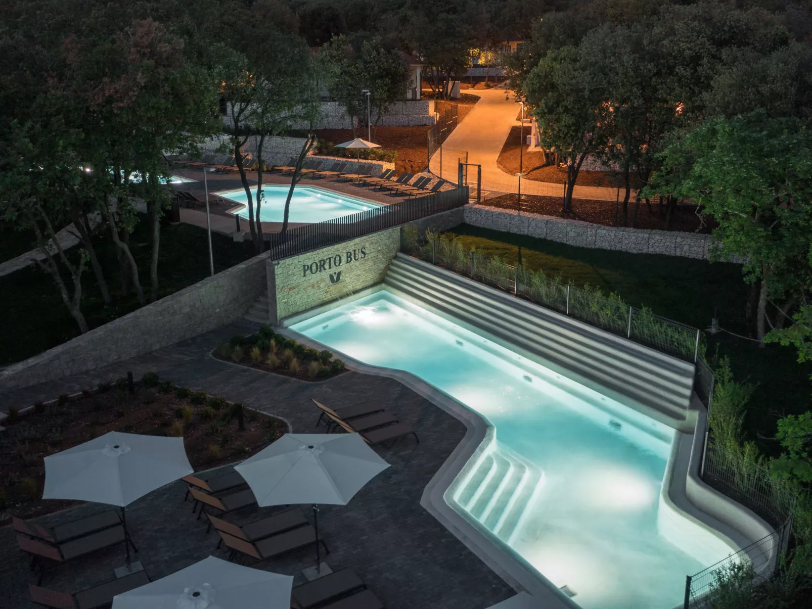 Luxury Bay Villa with private hot tub-Draußen