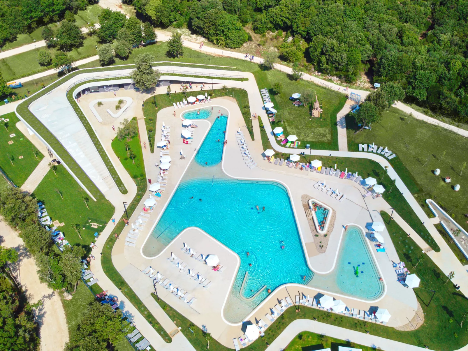 Luxury Bay Villa with private hot tub-Draußen