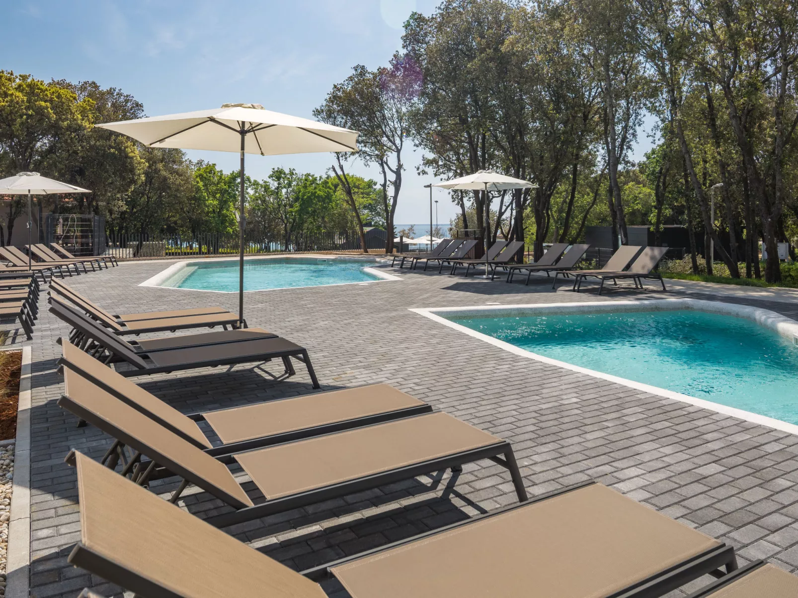 Luxury Bay Villa with private hot tub-Dehors
