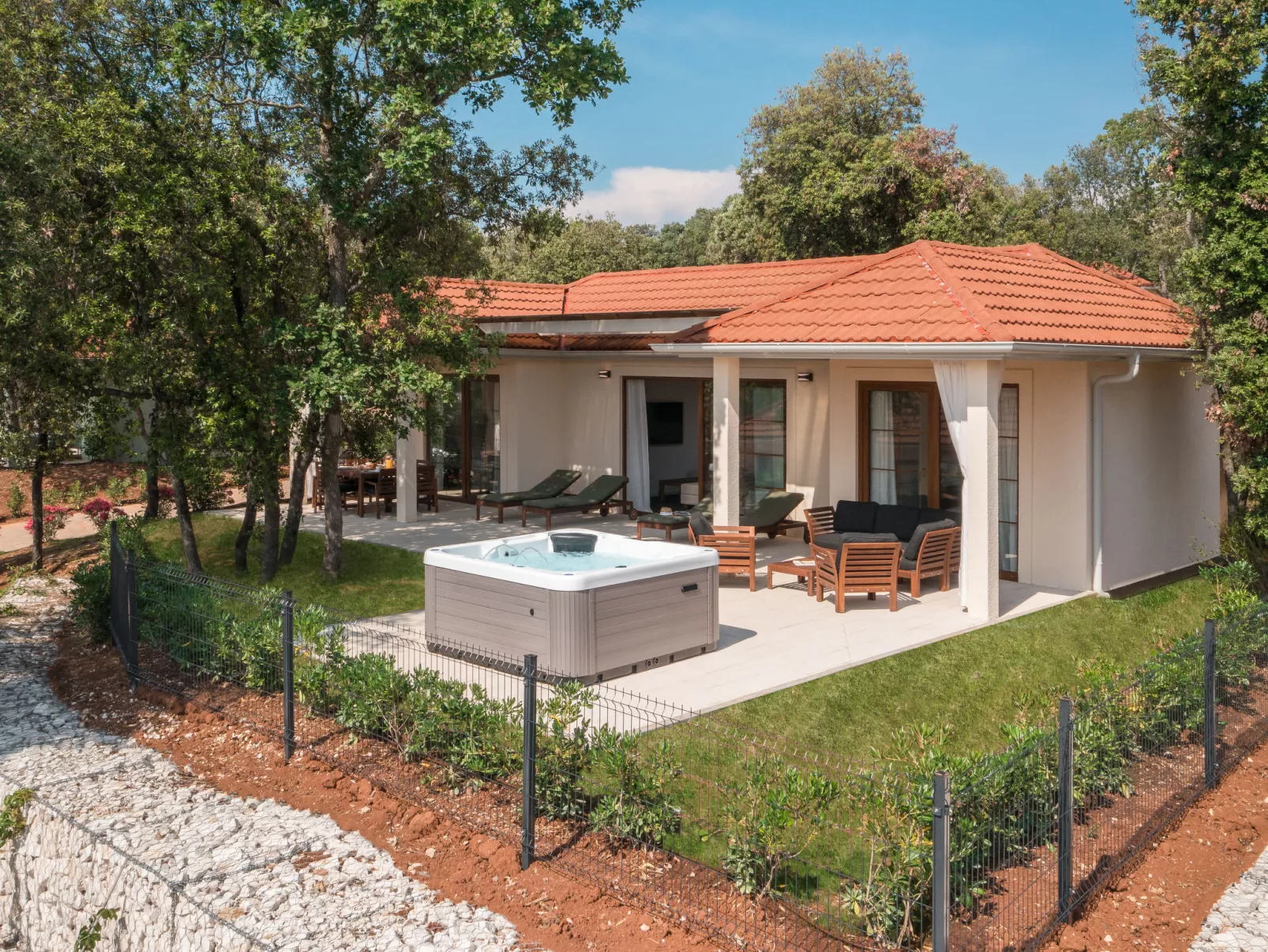 Luxury Bay Villa with private hot tub-Dehors