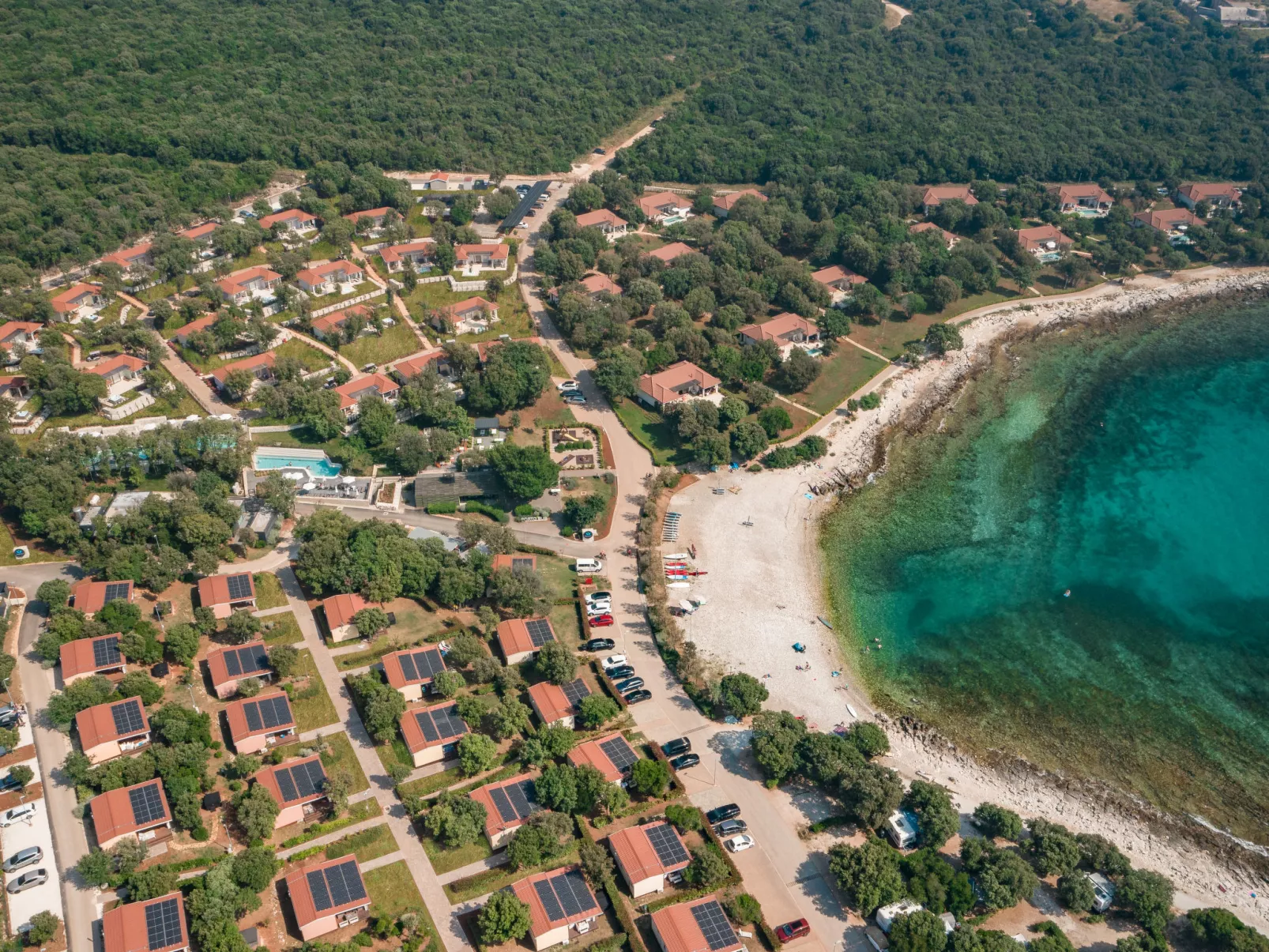 Luxury Bay Villa with private hot tub-Dedans